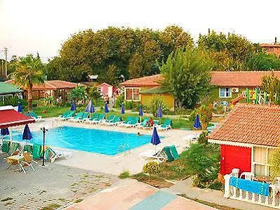فندق Altinkum 3*