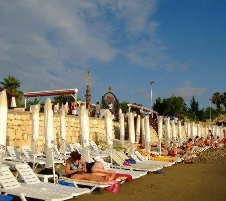 Ξενοδοχείο Altinkum 3*